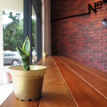 No.31 Maple Inn Simpang Ampat  Экстерьер фото
